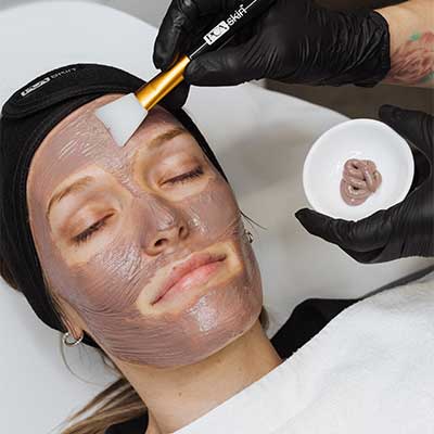 Facial Treatments from Holistic Skin